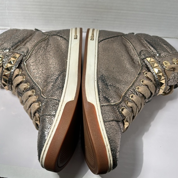 Michael Kors Glam Studded High top sneakers size 8. - Picture 4 of 15